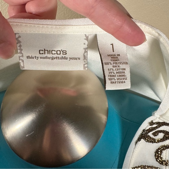 Chicos 30 Unforgettable Years Top Size 1 Medium Sequin Cream Chiffon Paisley - Picture 5 of 7